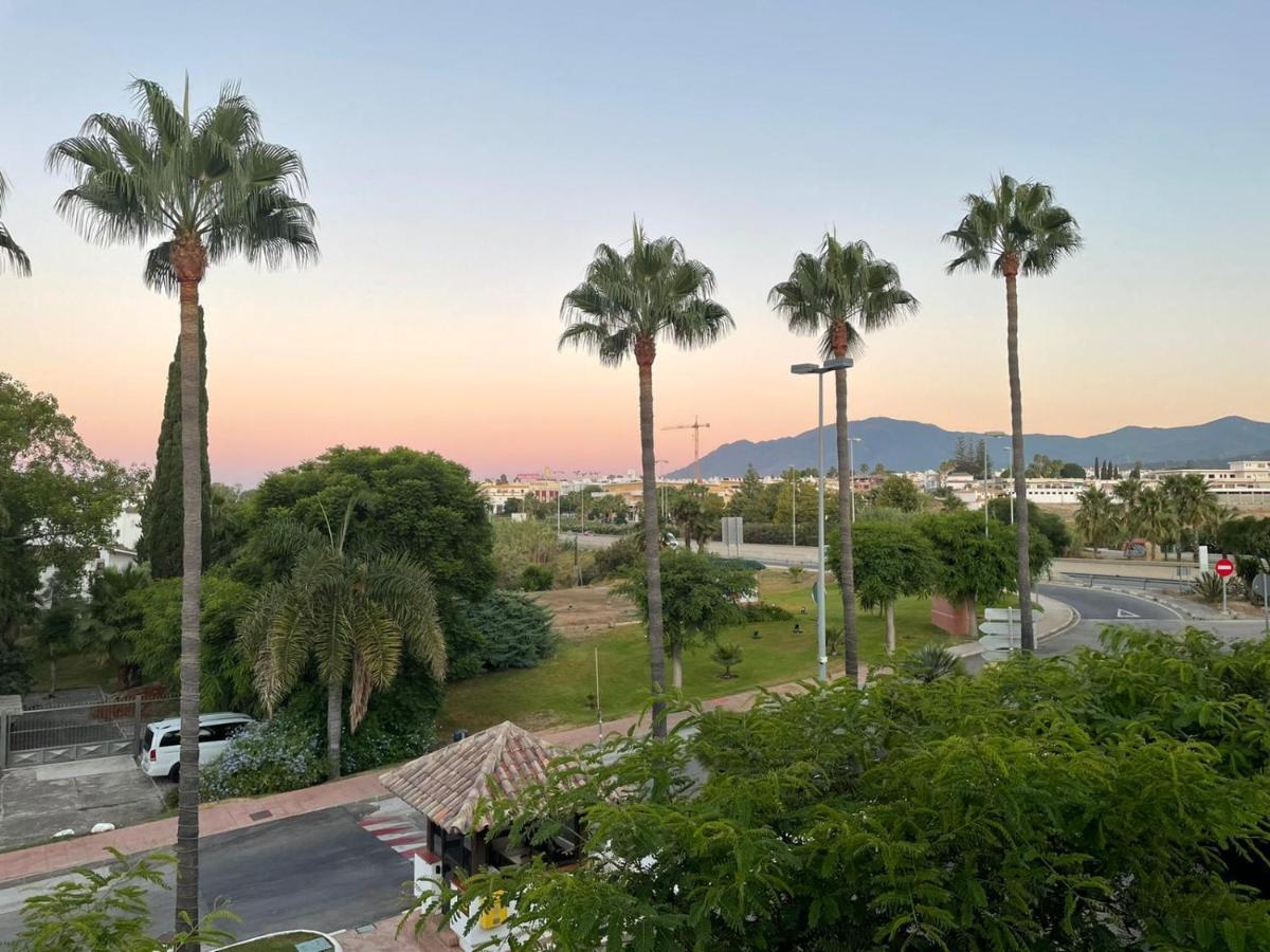 Beautiful Penthouse In A Perfect Location Apartamento Estepona Exterior foto