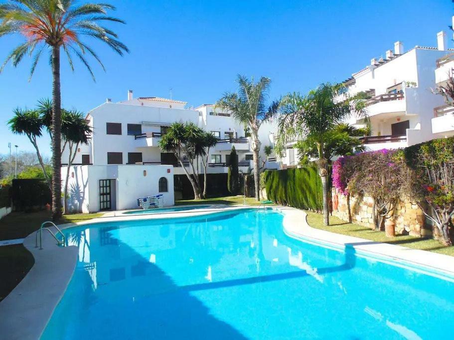 Beautiful Penthouse In A Perfect Location Apartamento Estepona Exterior foto