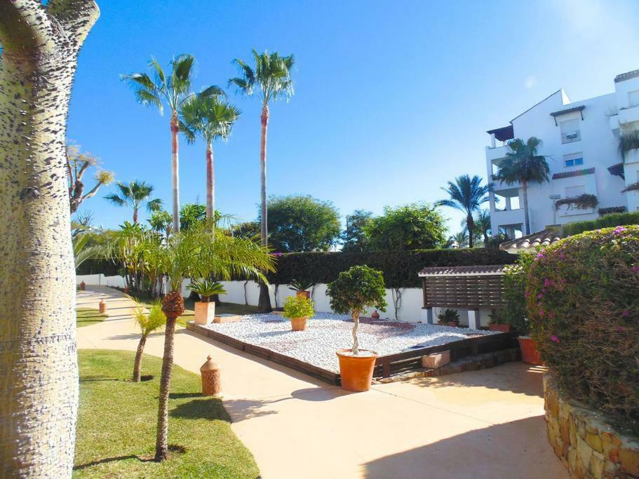 Beautiful Penthouse In A Perfect Location Apartamento Estepona Exterior foto